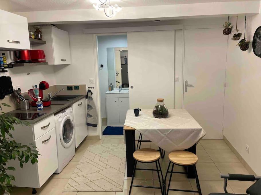 Le Cocon Balneo Apartment Sens Ngoại thất bức ảnh